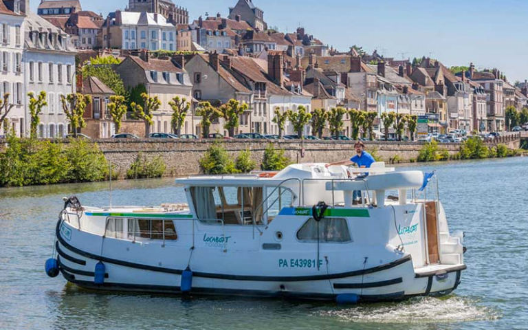 boat Scey-sur-Saone