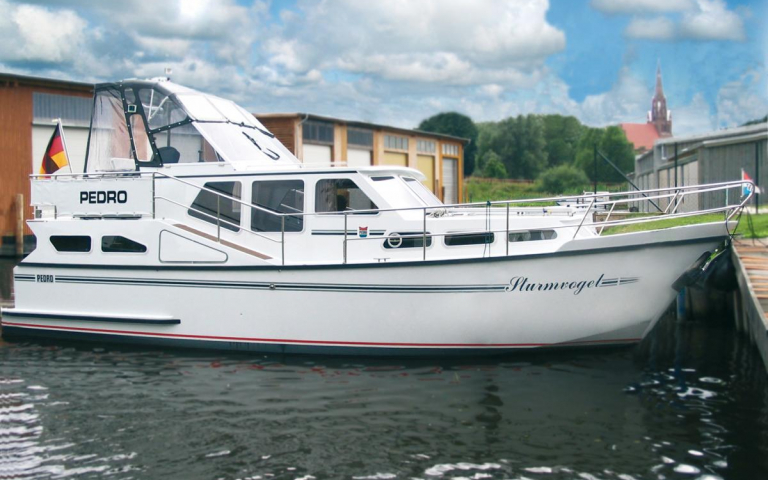 boat Hafen Neukalen