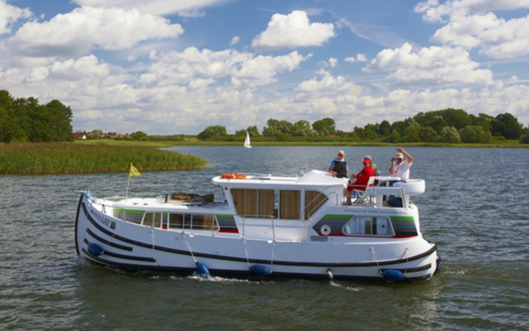 boat Dompierre sur Besbre